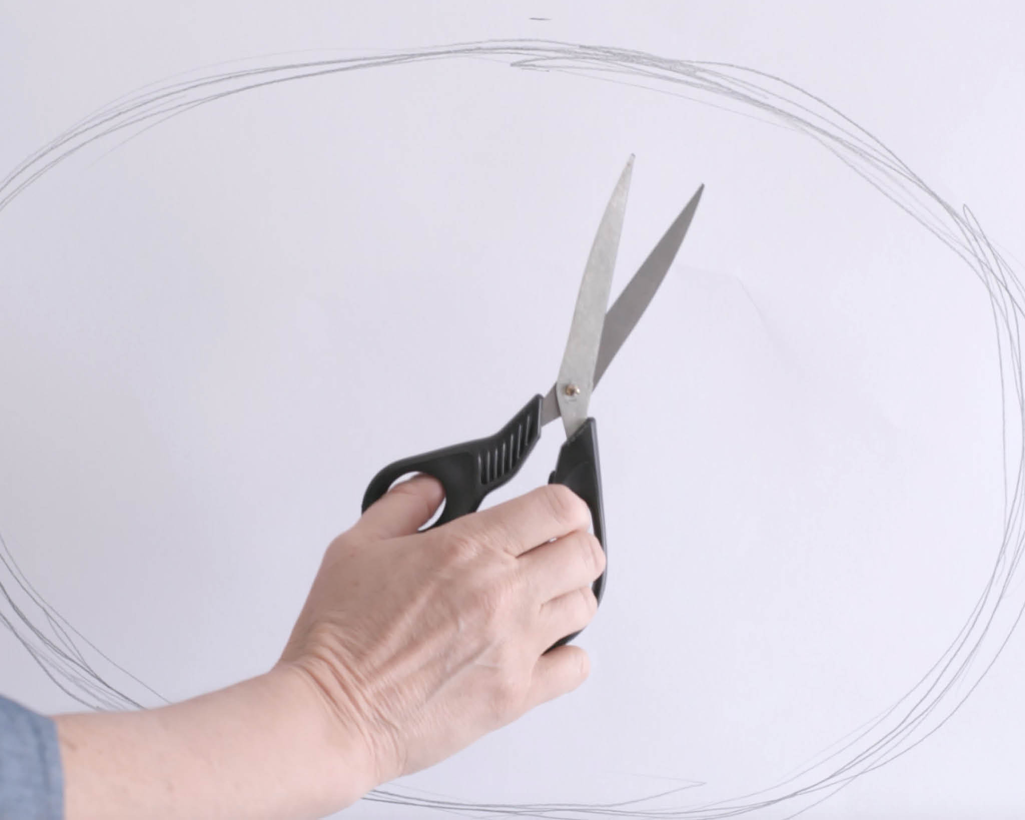 Cutting out the oval Draw your oval shape on paper and cut it out